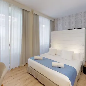 hotellátogatás